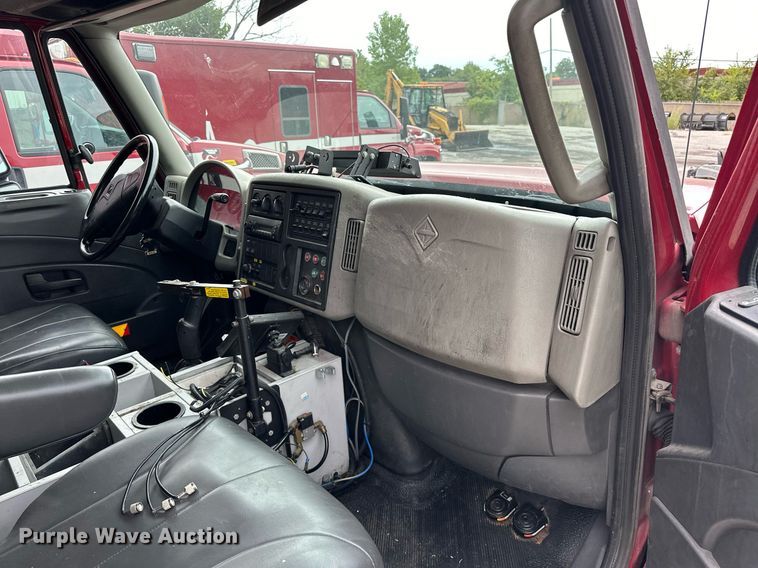 image for item EJ4840 2014 International  TerraStar SFA 4X2 ambulance