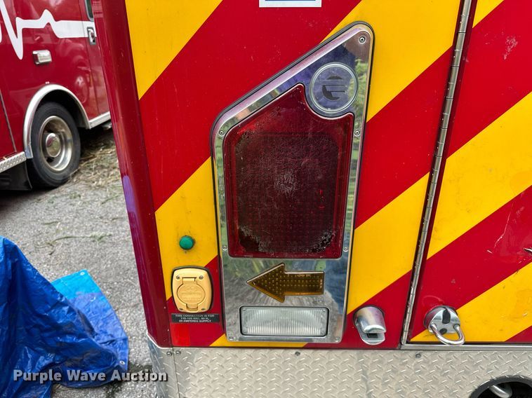 image for item EJ4840 2014 International  TerraStar SFA 4X2 ambulance