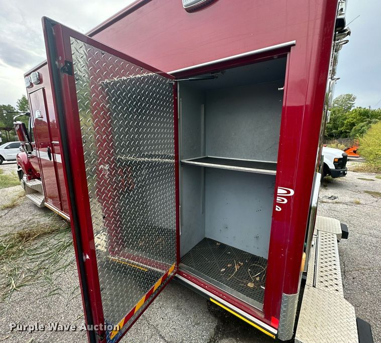 image for item EJ4840 2014 International  TerraStar SFA 4X2 ambulance