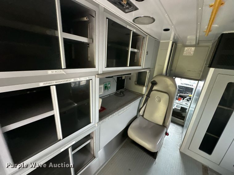 image for item EJ4840 2014 International  TerraStar SFA 4X2 ambulance