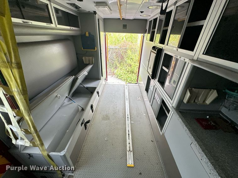 image for item EJ4840 2014 International  TerraStar SFA 4X2 ambulance