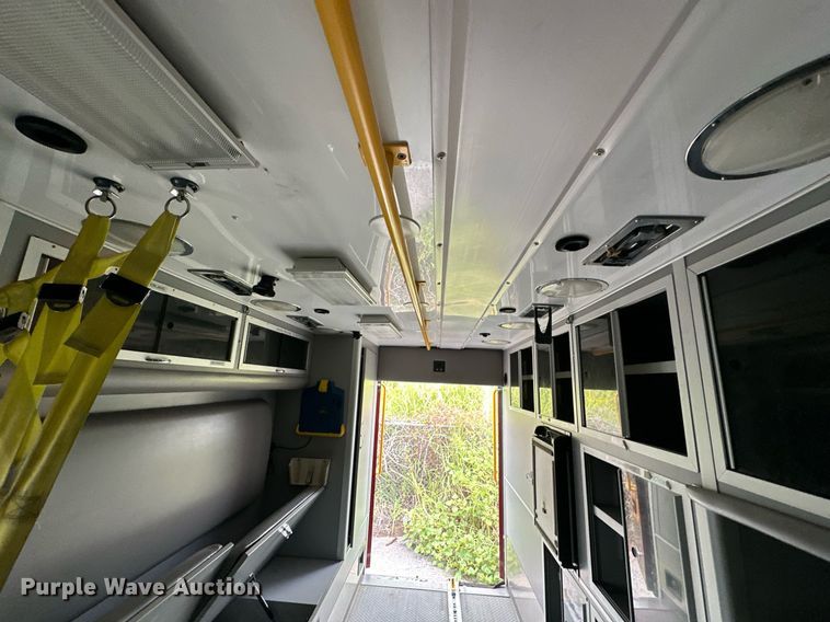 image for item EJ4840 2014 International  TerraStar SFA 4X2 ambulance