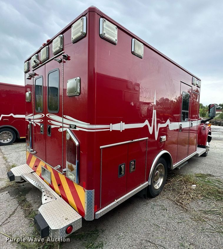 image for item EJ4841 2009 Chevrolet  C4500 ambulance