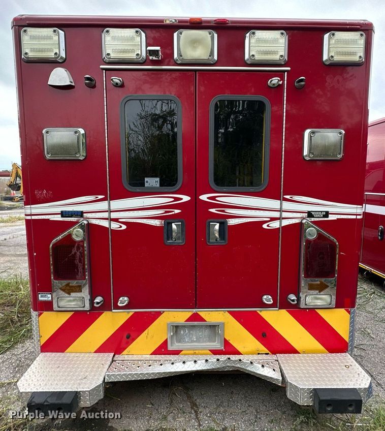 image for item EJ4841 2009 Chevrolet  C4500 ambulance