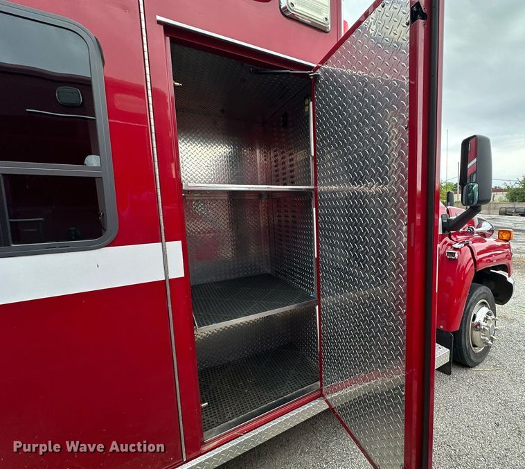 image for item EJ4841 2009 Chevrolet  C4500 ambulance