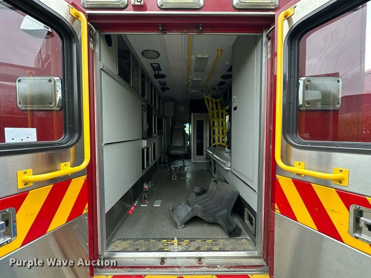 image for item EJ4841 2009 Chevrolet  C4500 ambulance