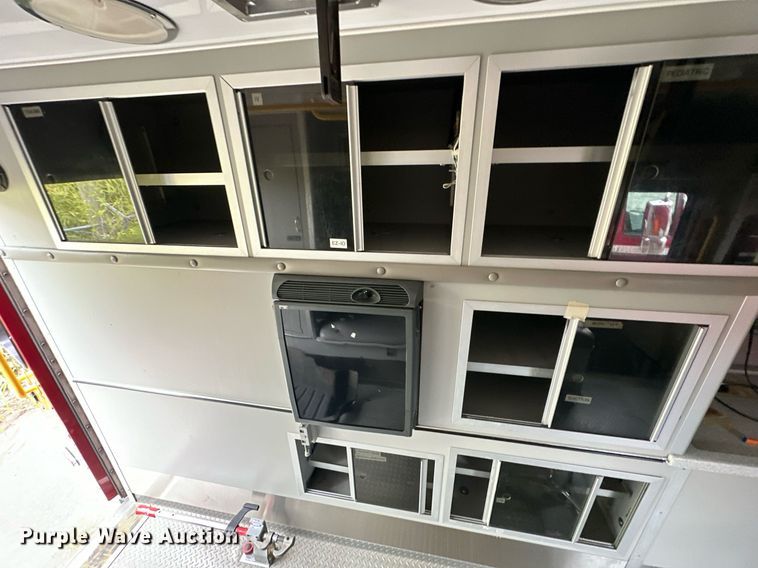 image for item EJ4841 2009 Chevrolet  C4500 ambulance