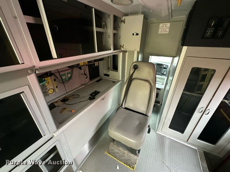 image for item EJ4841 2009 Chevrolet  C4500 ambulance
