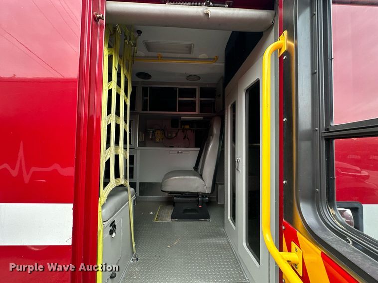 image for item EJ4841 2009 Chevrolet  C4500 ambulance