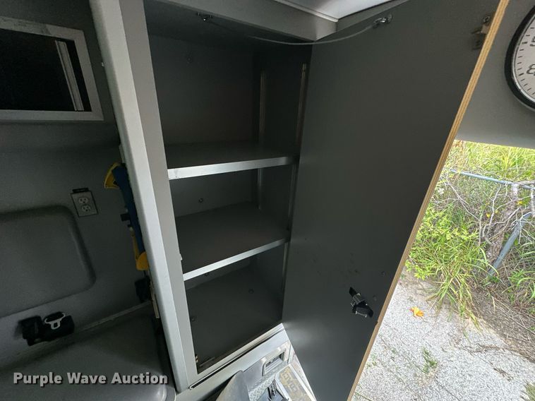 image for item EJ4841 2009 Chevrolet  C4500 ambulance