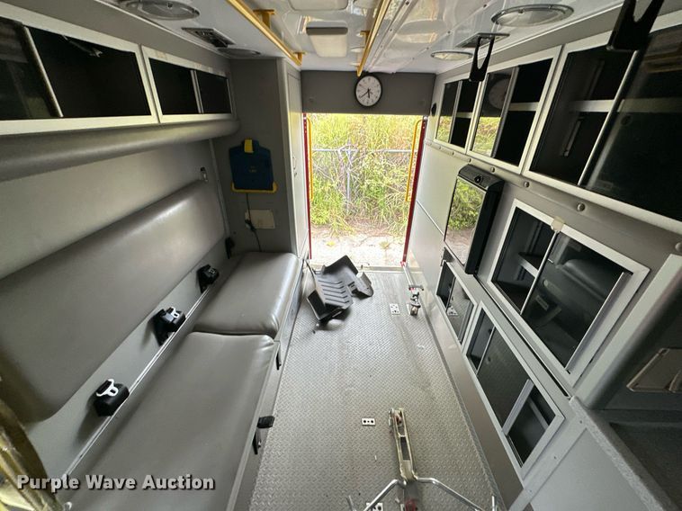 image for item EJ4841 2009 Chevrolet  C4500 ambulance