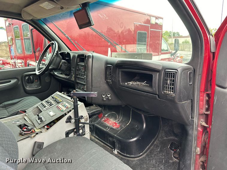 image for item EJ4841 2009 Chevrolet  C4500 ambulance