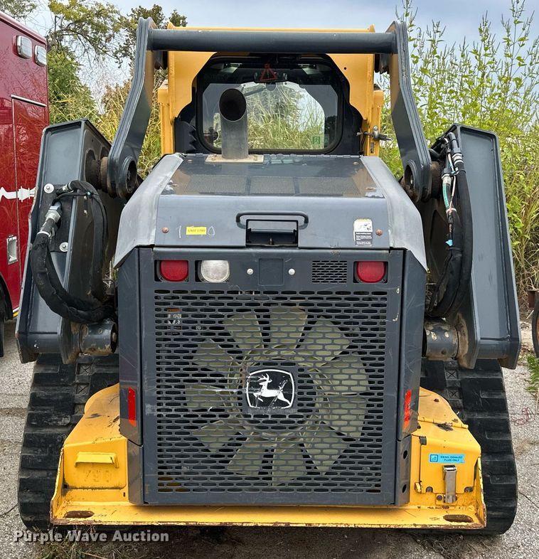 image for item EJ4844 2017 John Deere 331G tracked skid steer loader