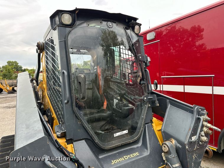 image for item EJ4844 2017 John Deere 331G tracked skid steer loader