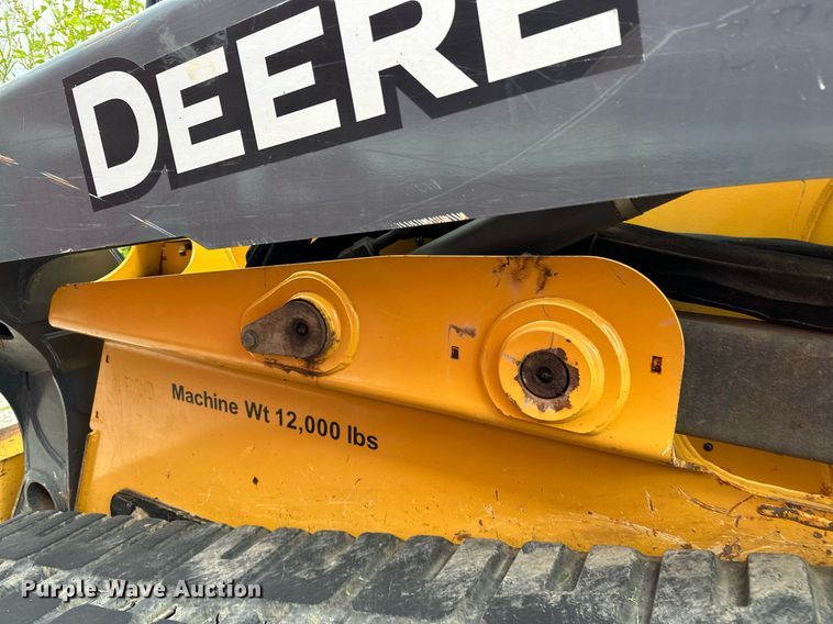 image for item EJ4844 2017 John Deere 331G tracked skid steer loader