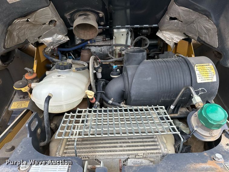 image for item EJ4844 2017 John Deere 331G tracked skid steer loader