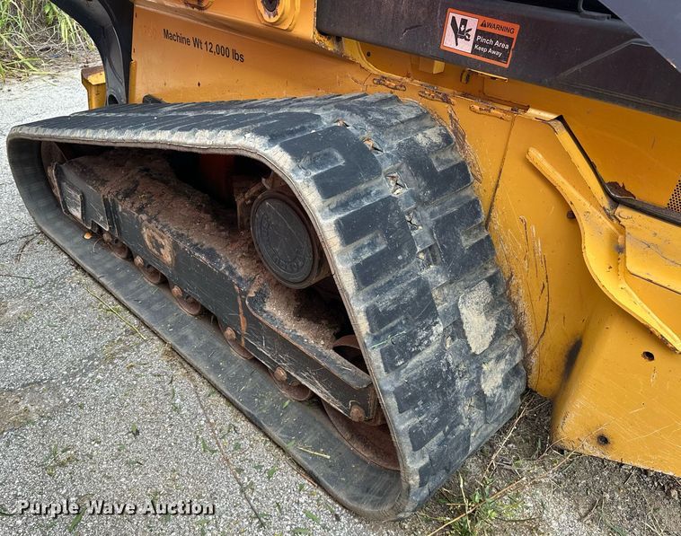 image for item EJ4844 2017 John Deere 331G tracked skid steer loader