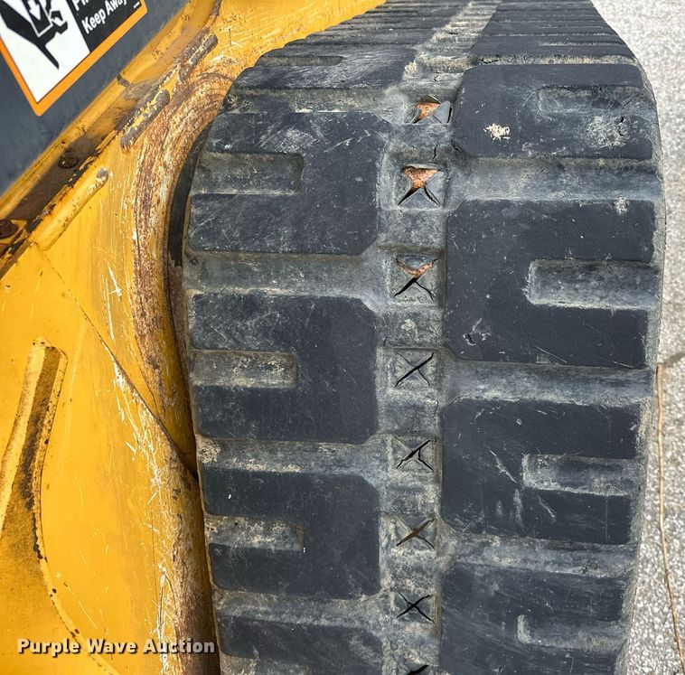 image for item EJ4844 2017 John Deere 331G tracked skid steer loader