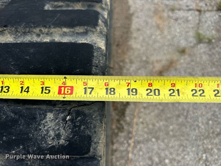 image for item EJ4844 2017 John Deere 331G tracked skid steer loader