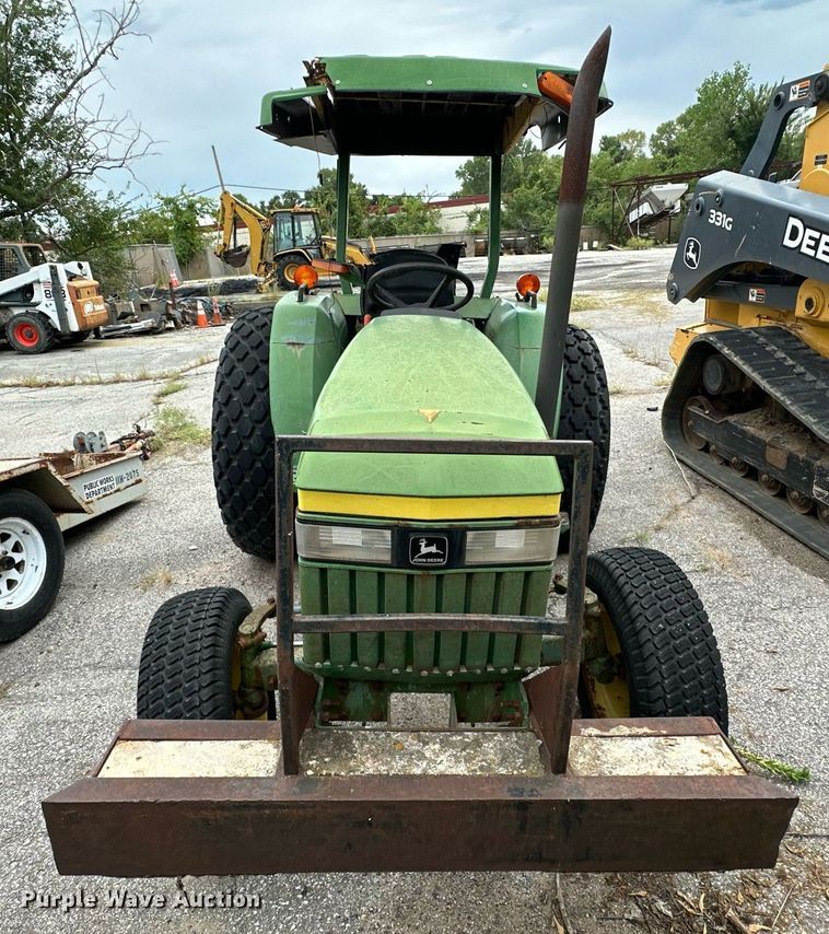 image for item EJ4845 1990 John Deere 970 tractor