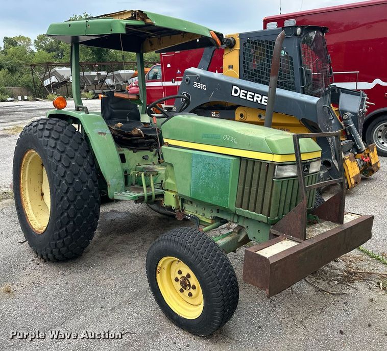 image for item EJ4845 1990 John Deere 970 tractor