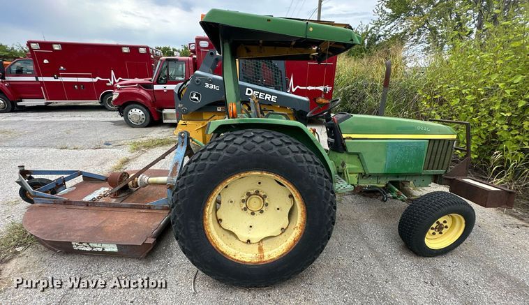 image for item EJ4845 1990 John Deere 970 tractor