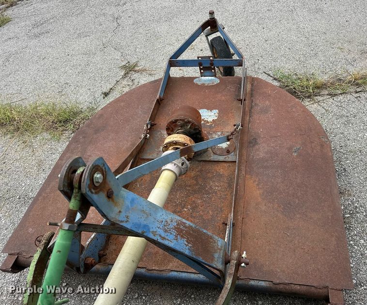 image for item EJ4845 1990 John Deere 970 tractor