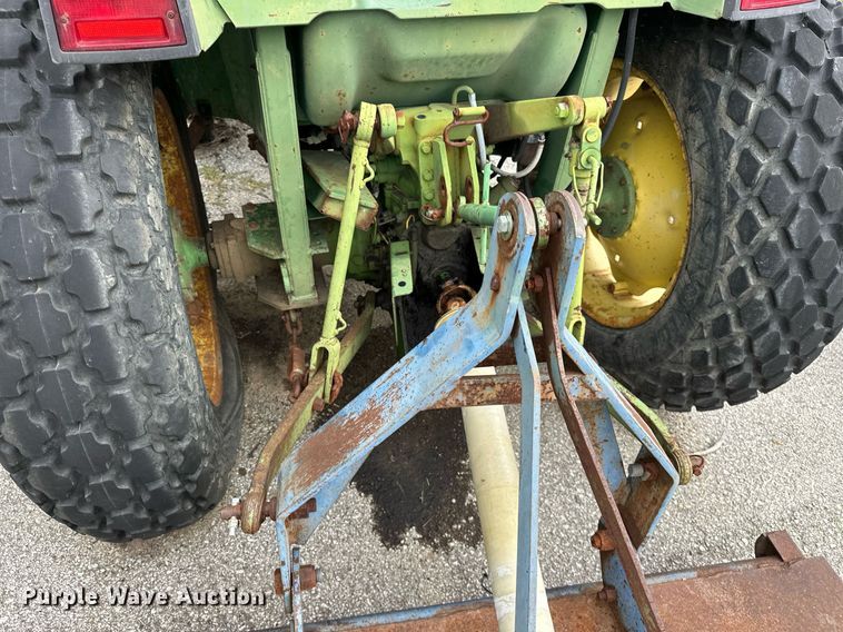 image for item EJ4845 1990 John Deere 970 tractor