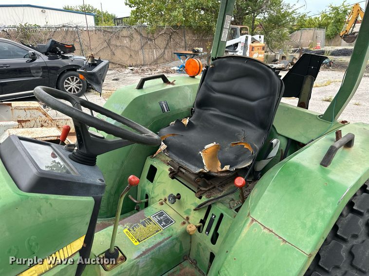image for item EJ4845 1990 John Deere 970 tractor