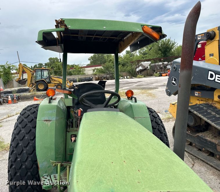 image for item EJ4845 1990 John Deere 970 tractor