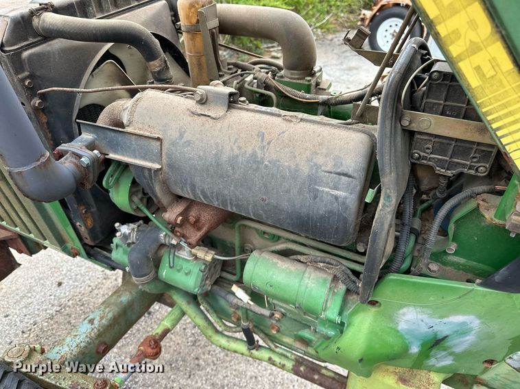 image for item EJ4845 1990 John Deere 970 tractor