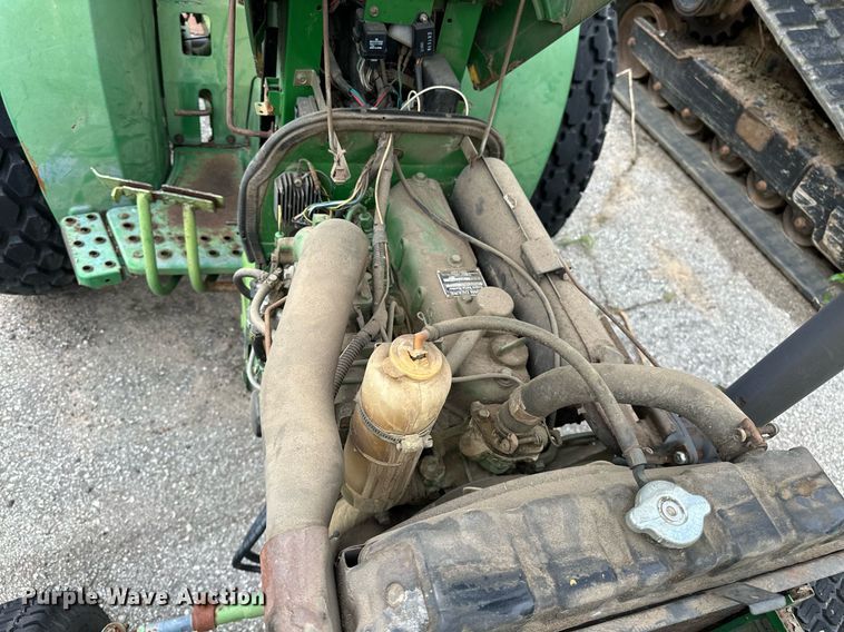 image for item EJ4845 1990 John Deere 970 tractor
