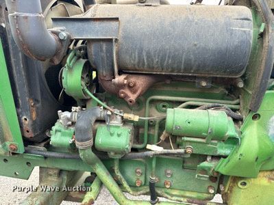 image for item EJ4845 1990 John Deere 970 tractor