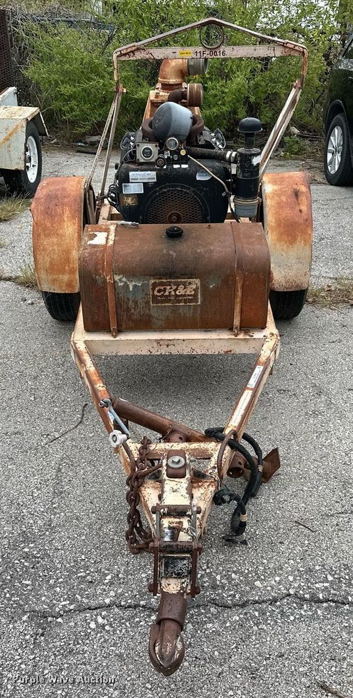 image for item EJ4846 2000 CH&E 2806T trash pump