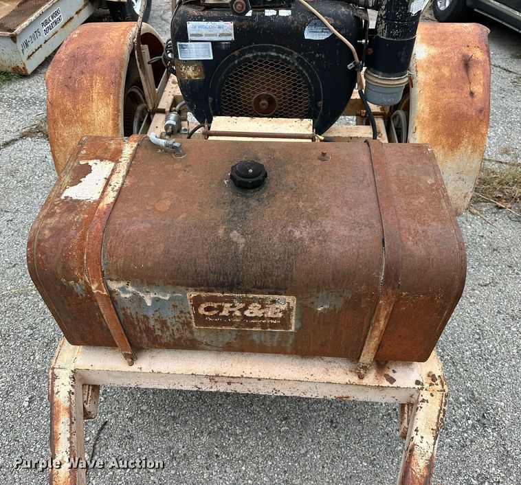 image for item EJ4846 2000 CH&E 2806T trash pump