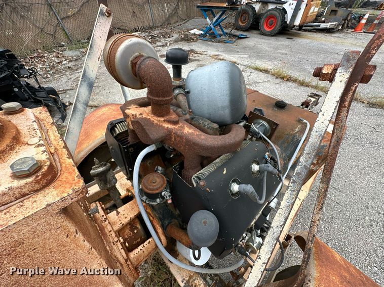 image for item EJ4846 2000 CH&E 2806T trash pump