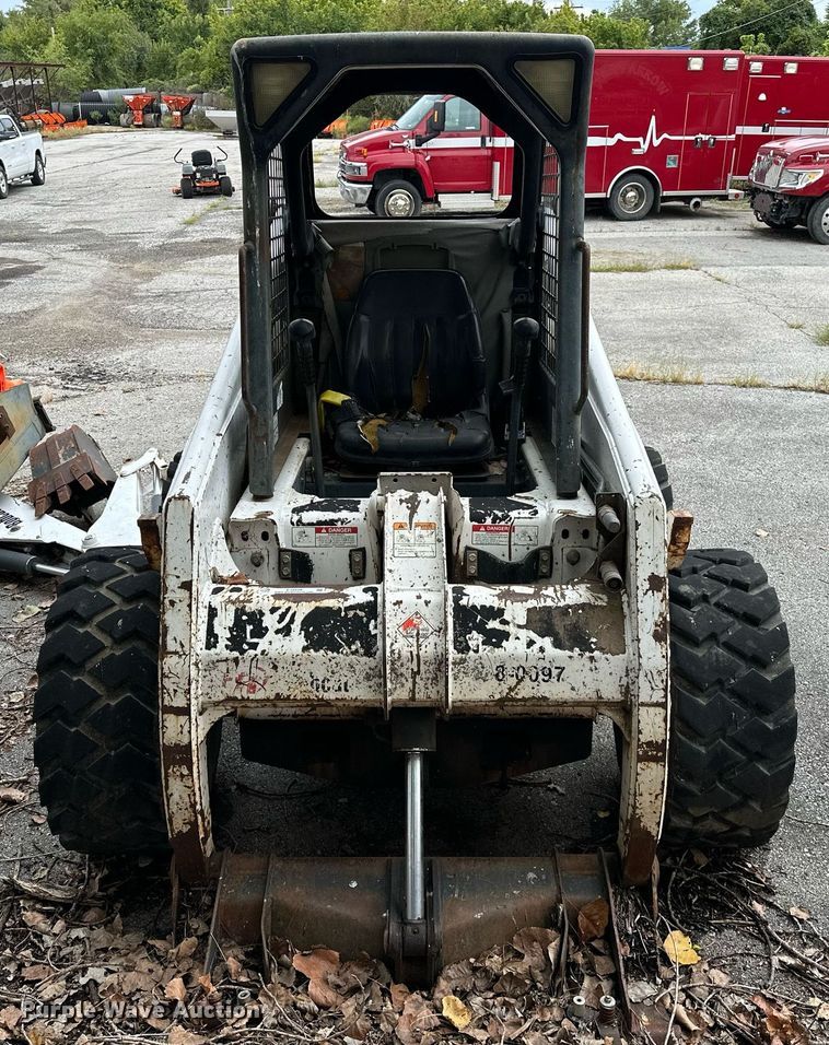 image for item EJ4849 2001 Bobcat  863 skid steer loader