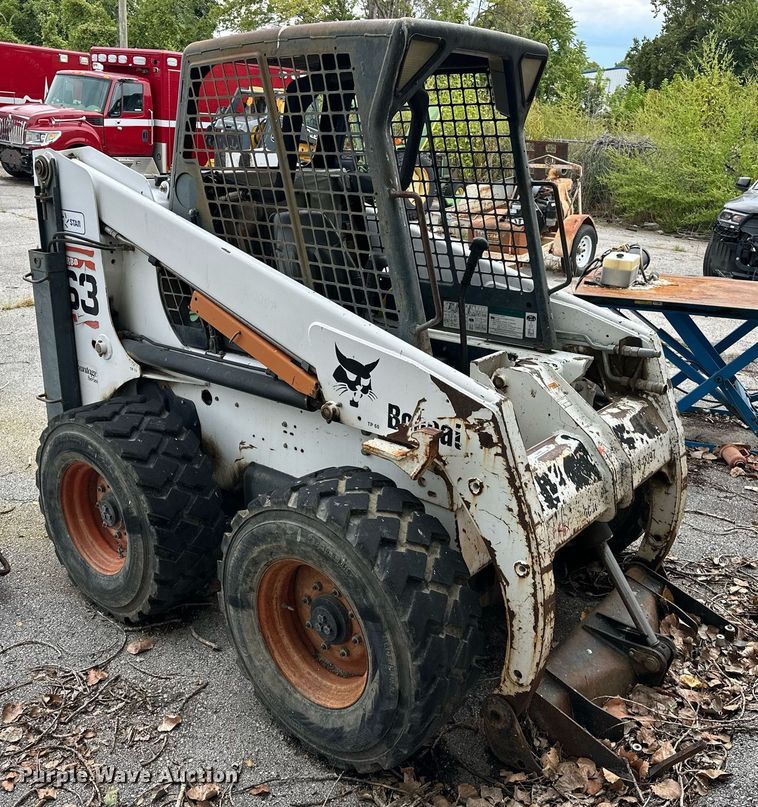 image for item EJ4849 2001 Bobcat  863 skid steer loader