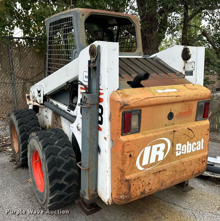 image for item EJ4849 2001 Bobcat  863 skid steer loader