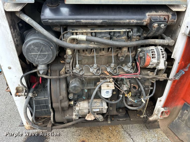 image for item EJ4849 2001 Bobcat  863 skid steer loader