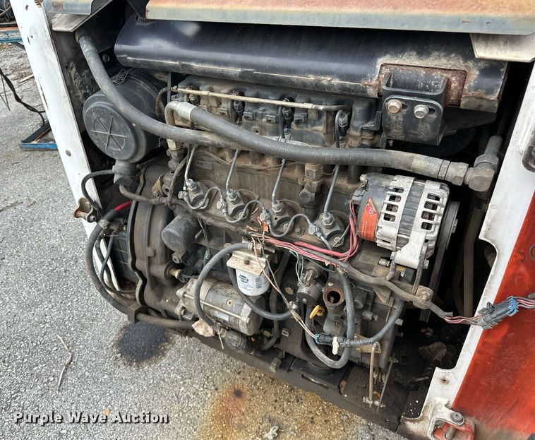 image for item EJ4849 2001 Bobcat  863 skid steer loader