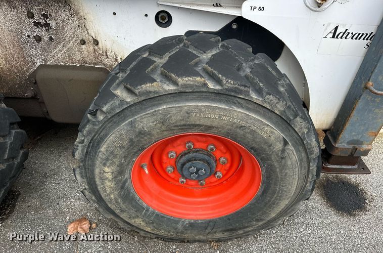 image for item EJ4849 2001 Bobcat  863 skid steer loader