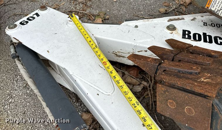 image for item EJ4849 2001 Bobcat  863 skid steer loader