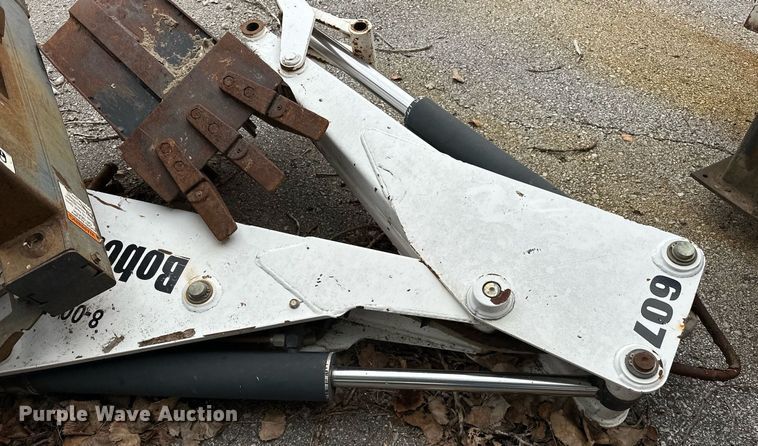 image for item EJ4849 2001 Bobcat  863 skid steer loader