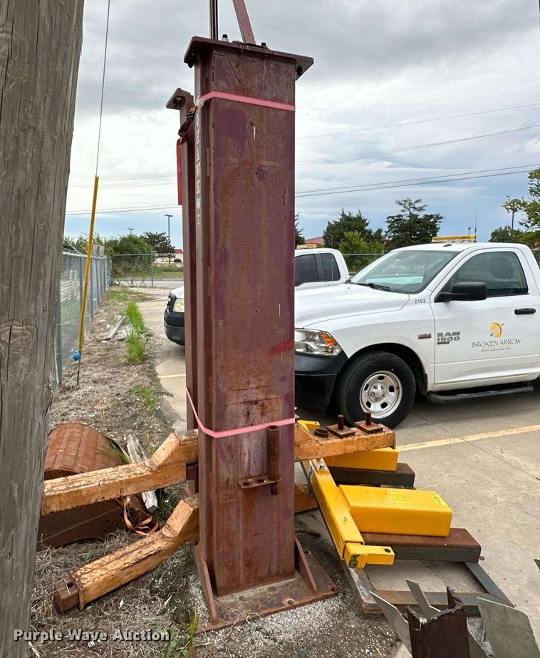 image for item EJ4851 Mowhawk LMF-12 automotive lift 