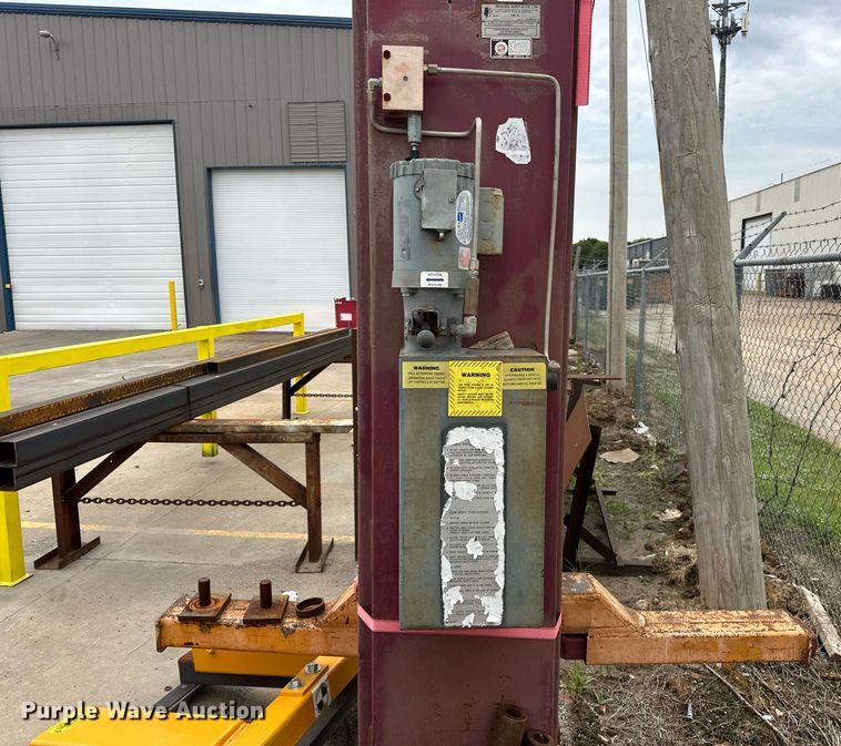 image for item EJ4851 Mowhawk LMF-12 automotive lift 