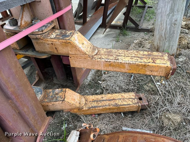 image for item EJ4851 Mowhawk LMF-12 automotive lift 