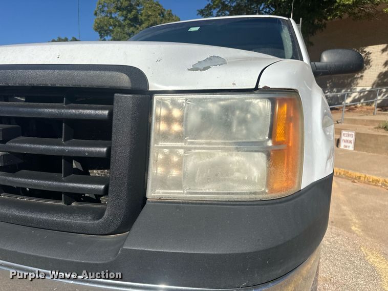 image for item EJ4852 2008 GMC Sierra 1500 pickup truck