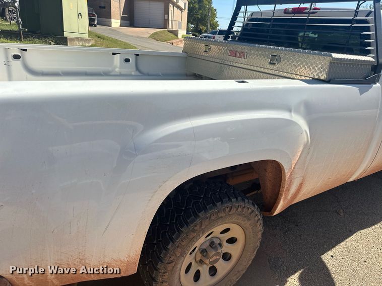 image for item EJ4852 2008 GMC Sierra 1500 pickup truck