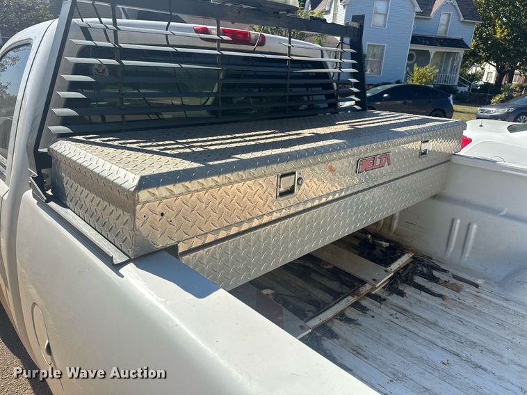 image for item EJ4852 2008 GMC Sierra 1500 pickup truck